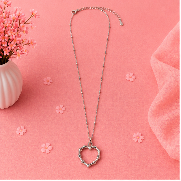 Silver Heart Elegance Necklace